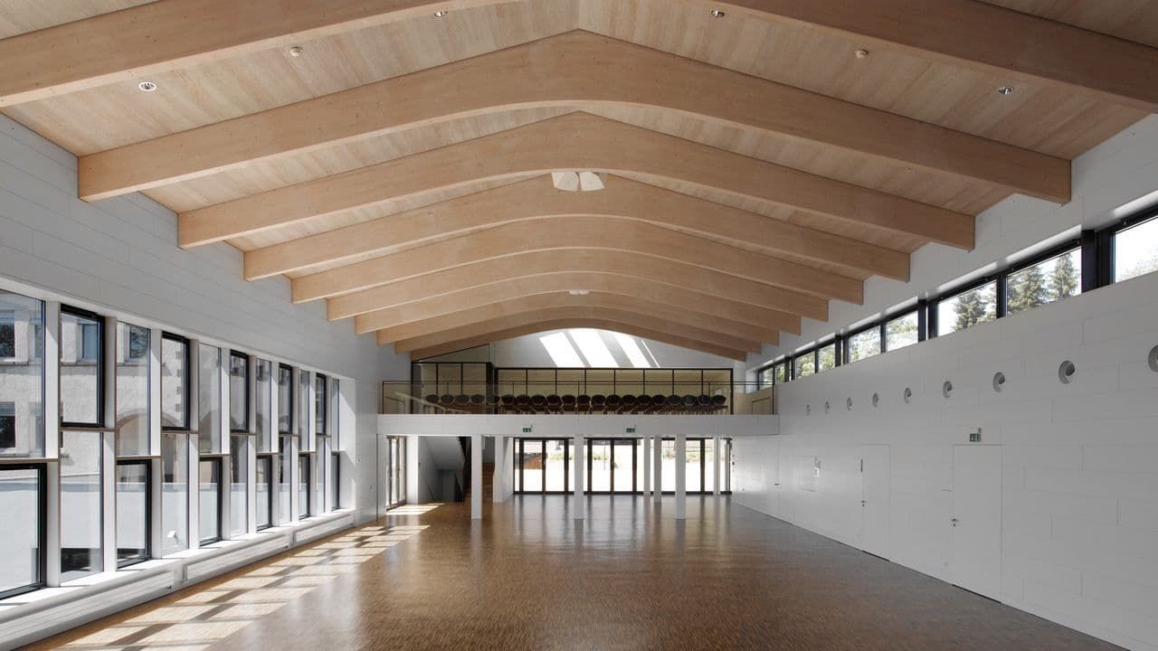 Hallentragwerk in Holz-Beton-Verbundbauweise